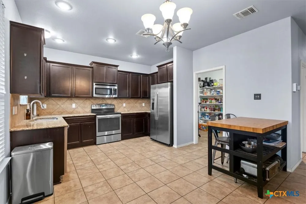 9613 Adeel Drive Killeen, TX 76542