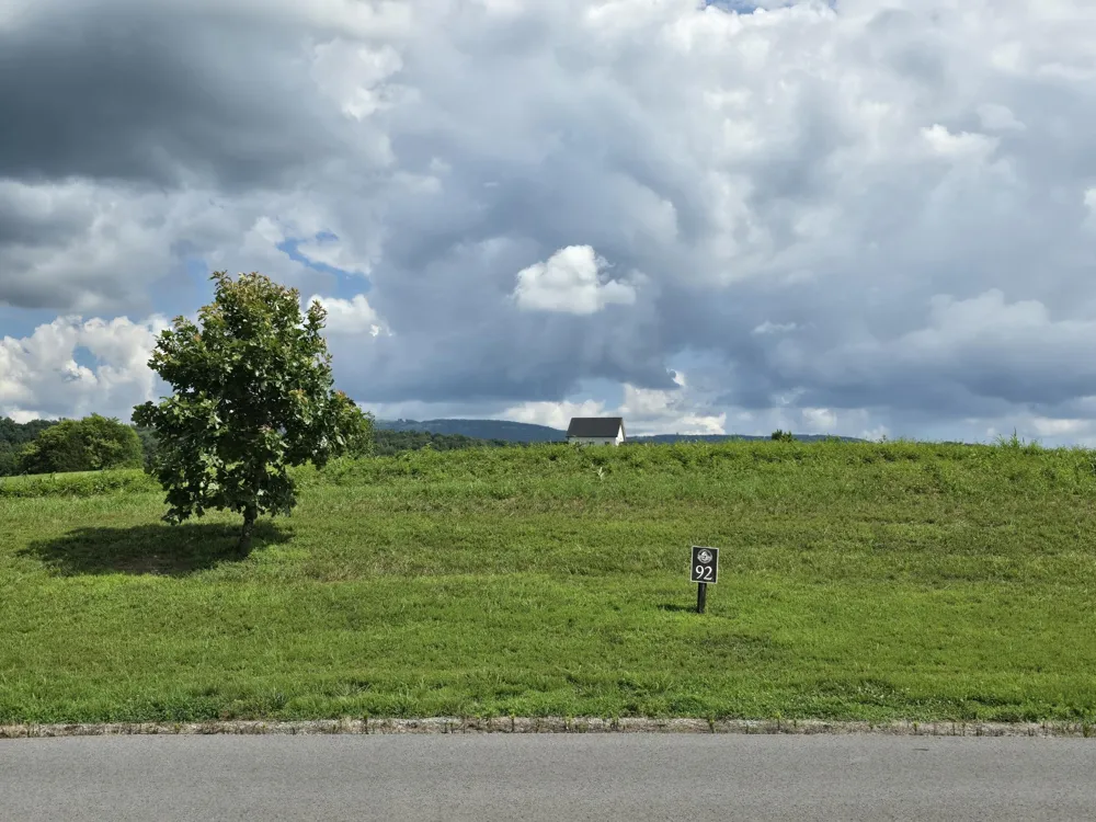 92 Farmview Way Drive Dunlap, TN 37327