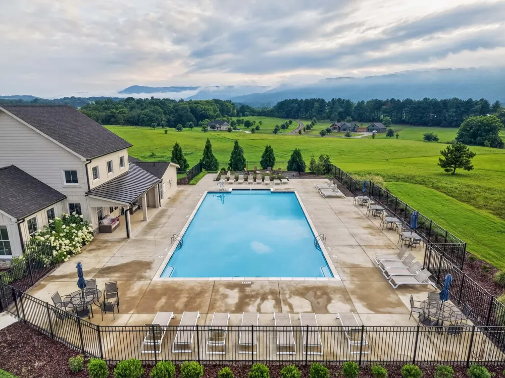 92 Farmview Way Drive Dunlap, TN 37327