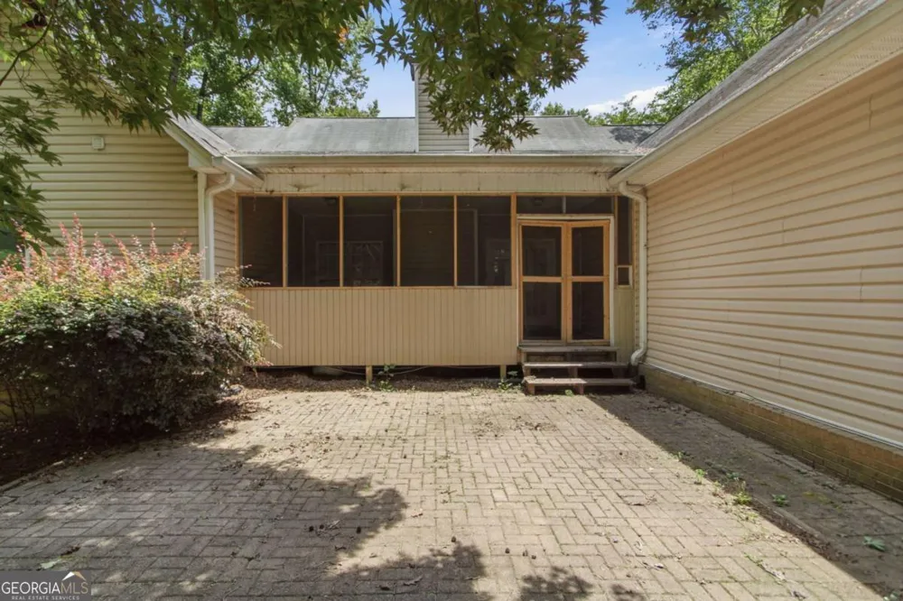 30 Rainey RDG Oxford, GA 30054