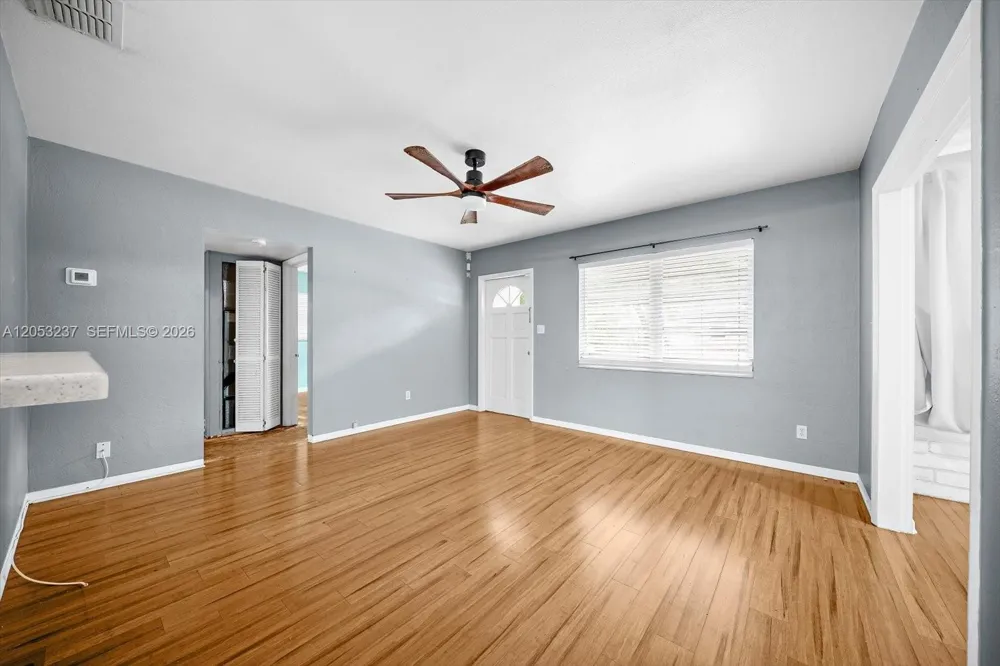 4946 2nd Ave N ST PETERSBURG Other City - In The State Of Florida, FL 33710