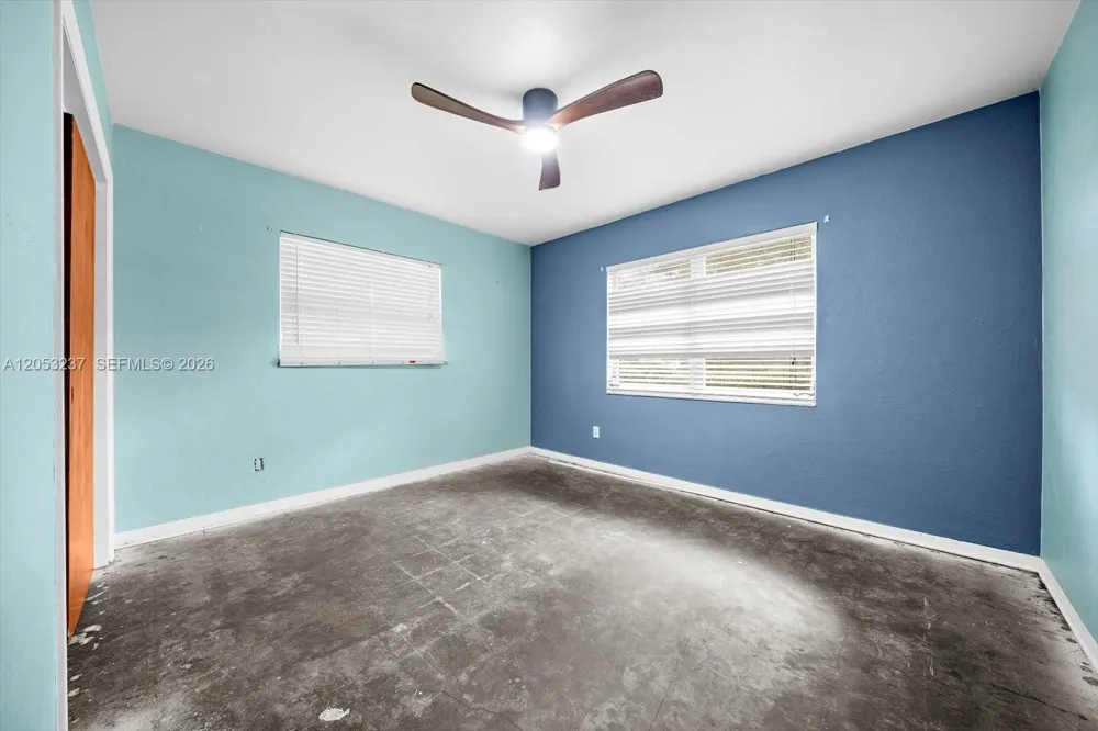 4946 2nd Ave N ST PETERSBURG Other City - In The State Of Florida, FL 33710