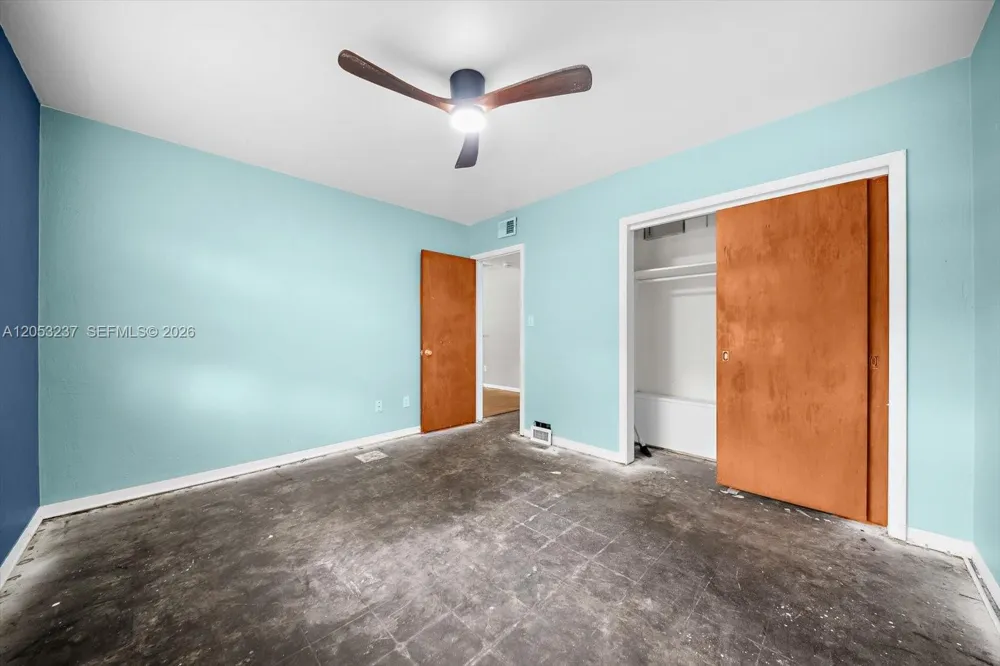 4946 2nd Ave N ST PETERSBURG Other City - In The State Of Florida, FL 33710