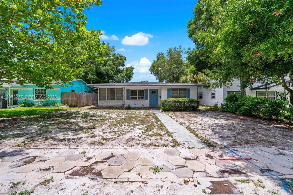 4946 2nd Ave N ST PETERSBURG Other City - In The State Of Florida, FL 33710