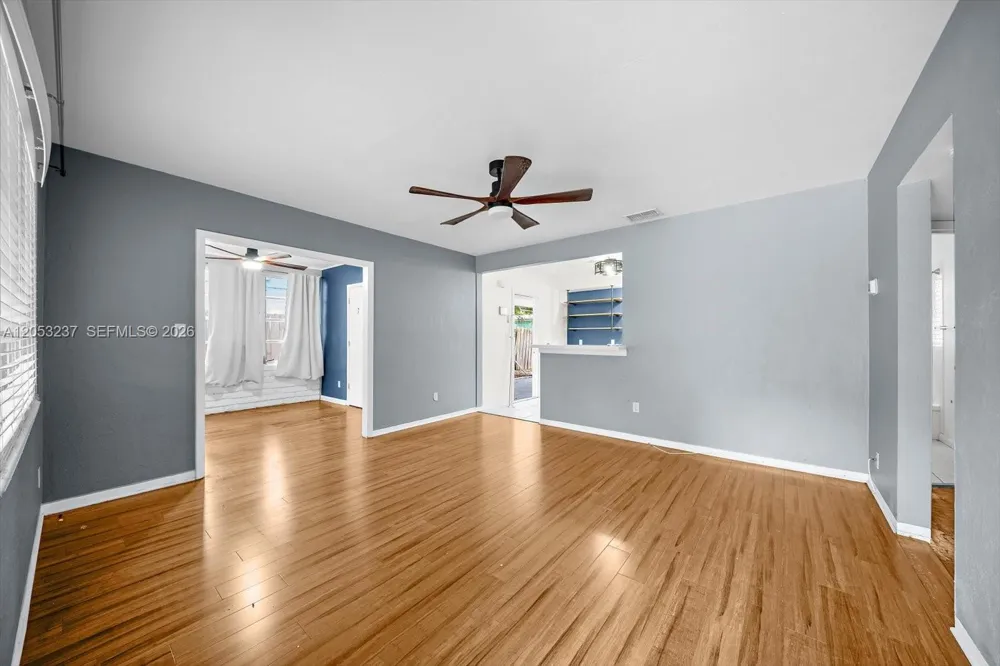 4946 2nd Ave N ST PETERSBURG Other City - In The State Of Florida, FL 33710