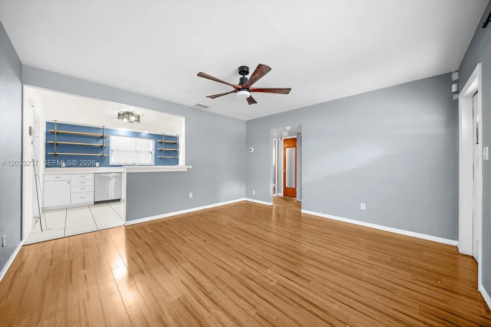 4946 2nd Ave N ST PETERSBURG Other City - In The State Of Florida, FL 33710