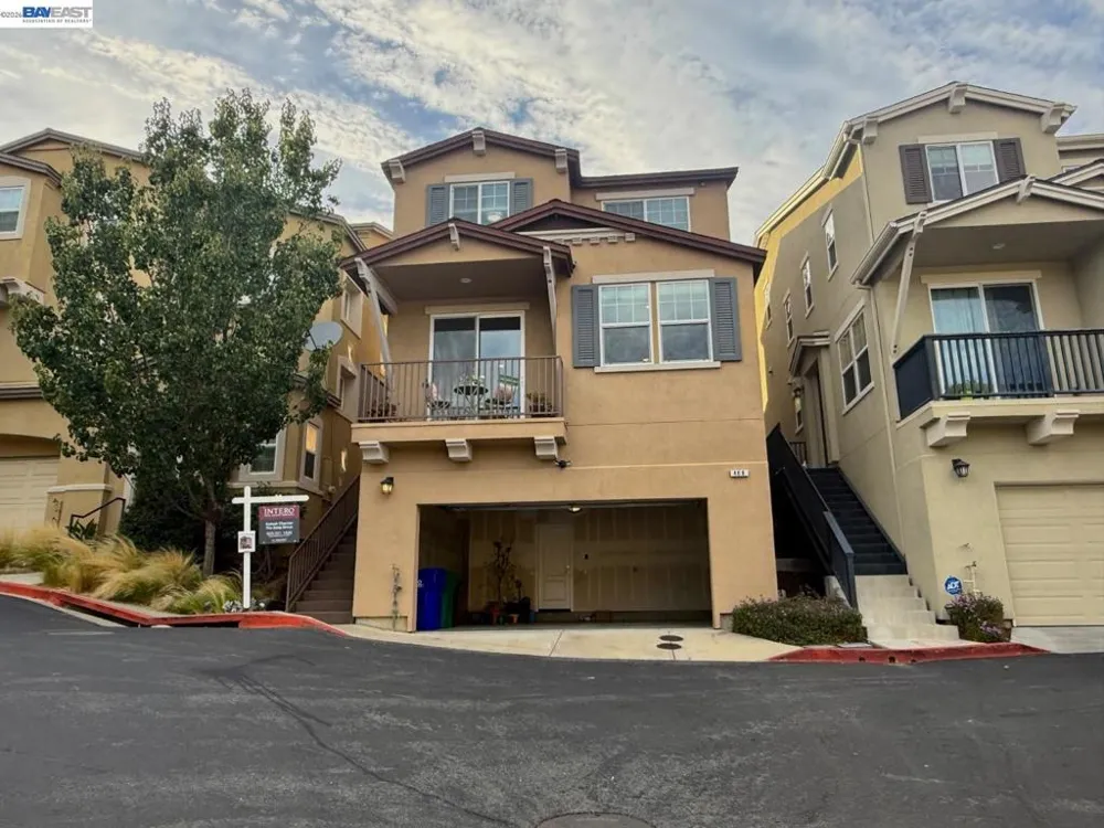 408 Colina Way El Sobrante, CA 94803