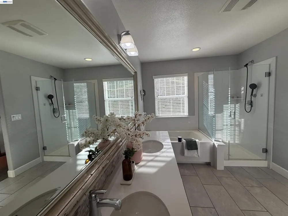 408 Colina Way El Sobrante, CA 94803