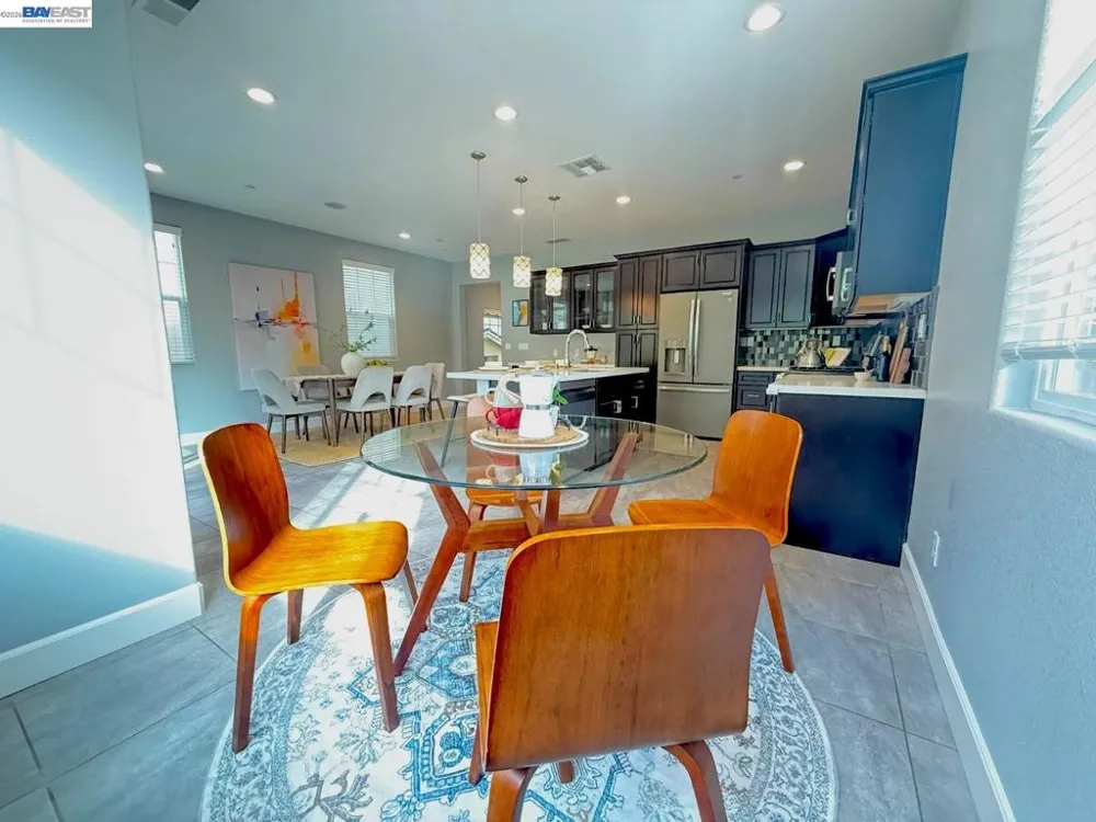 408 Colina Way El Sobrante, CA 94803