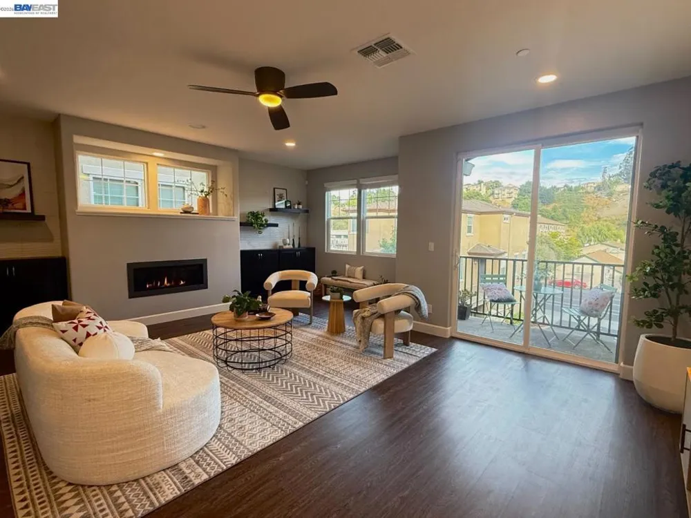 408 Colina Way El Sobrante, CA 94803