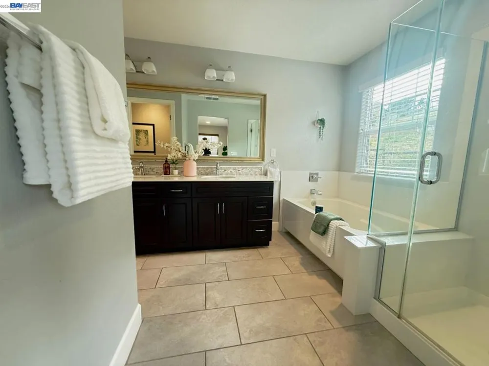 408 Colina Way El Sobrante, CA 94803