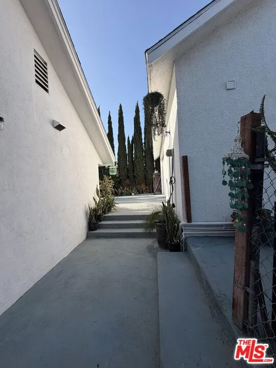 1740 Ohio Avenue Long Beach, CA 90804