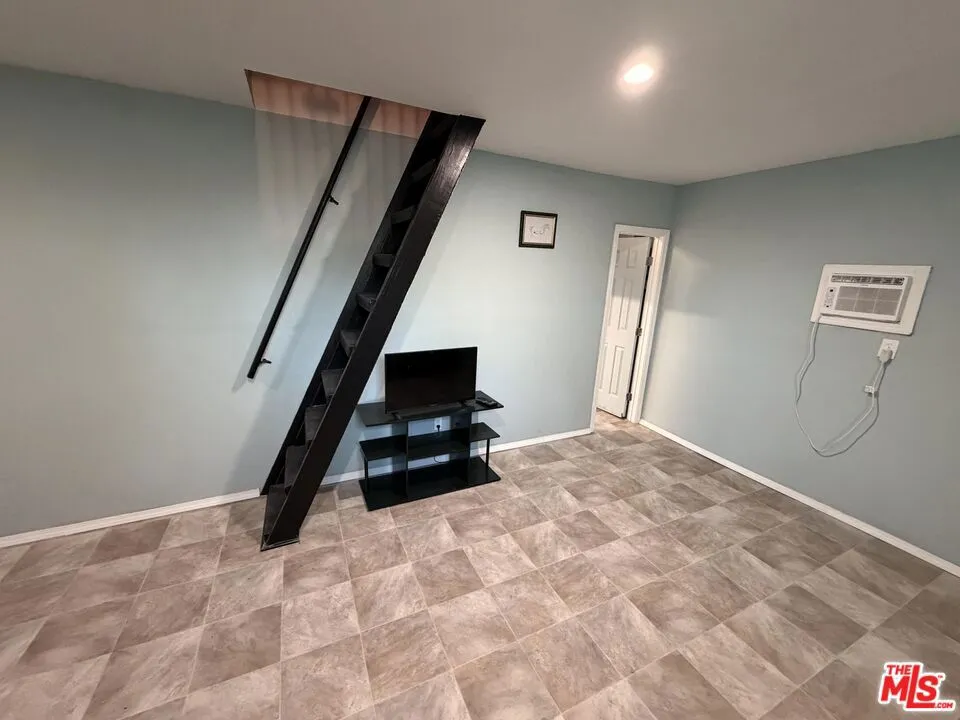 1740 Ohio Avenue Long Beach, CA 90804
