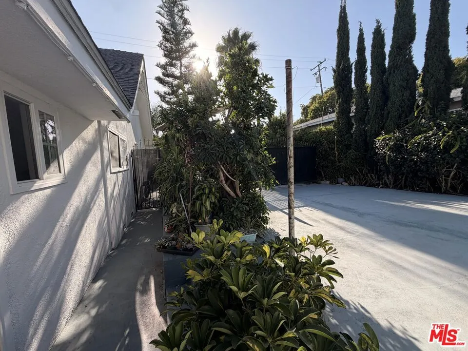 1740 Ohio Avenue Long Beach, CA 90804