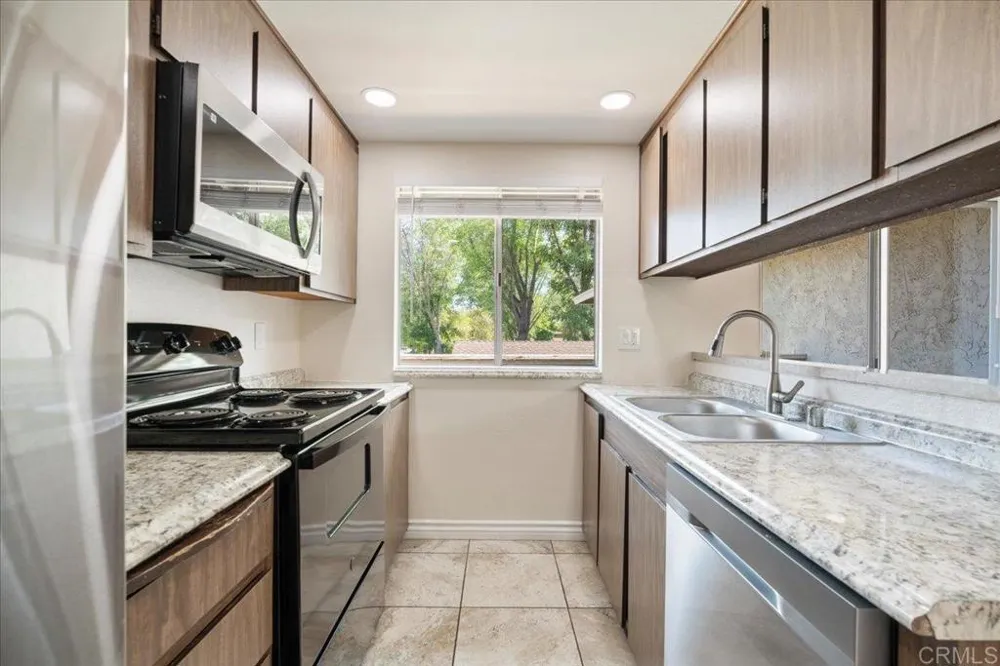 983 Amistad Place #D El Cajon, CA 92019