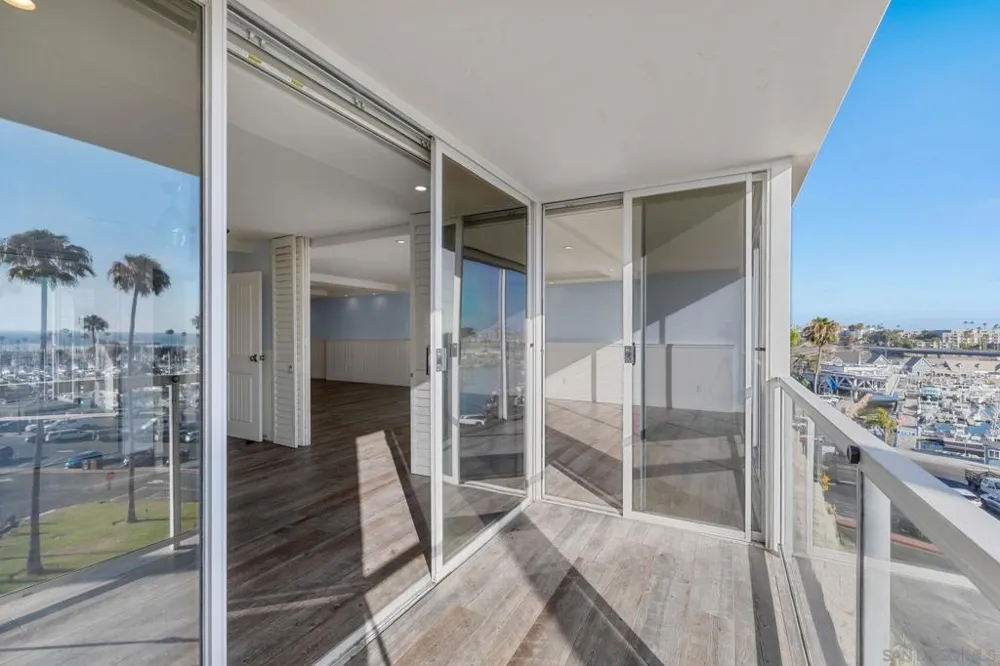 1200 Harbor Drive #3C Oceanside, CA 92054