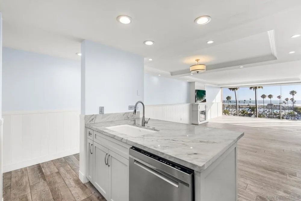 1200 Harbor Drive #3C Oceanside, CA 92054