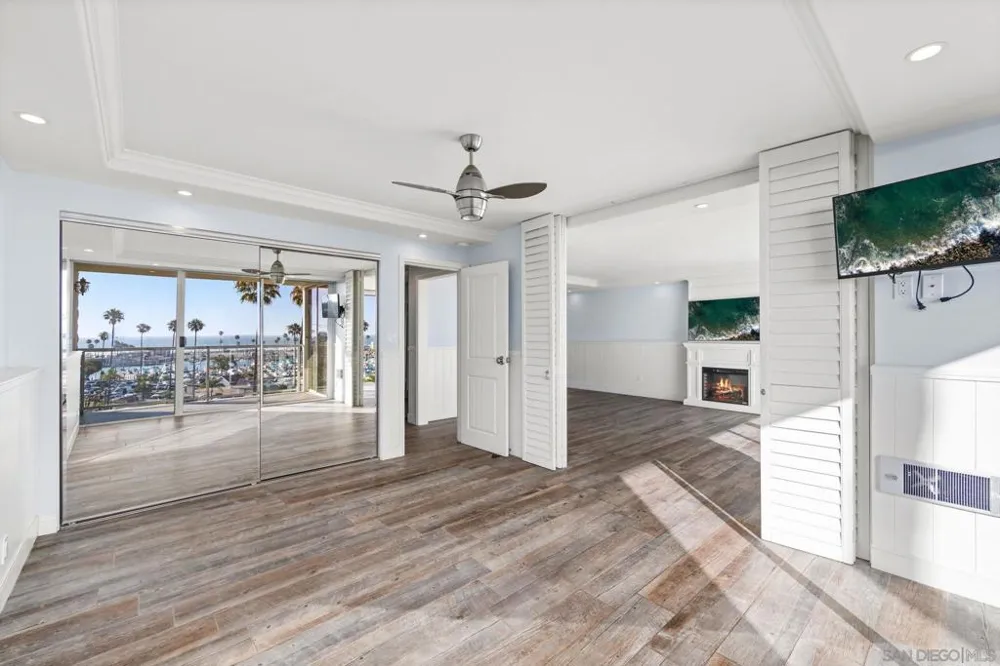 1200 Harbor Drive #3C Oceanside, CA 92054