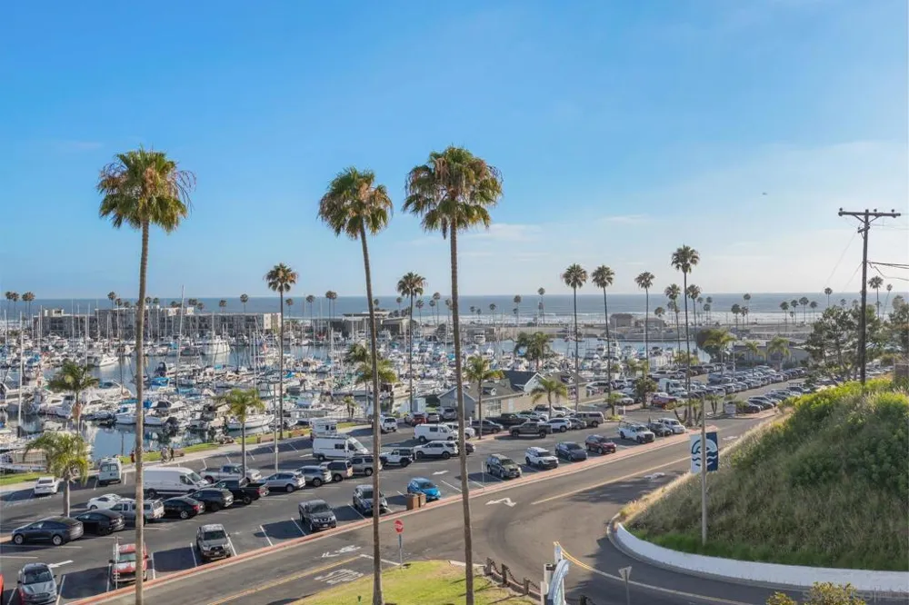1200 Harbor Drive #3C Oceanside, CA 92054
