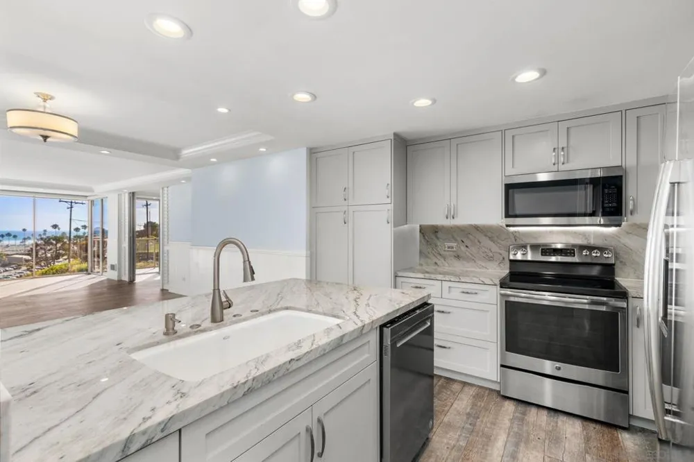 1200 Harbor Drive #3C Oceanside, CA 92054