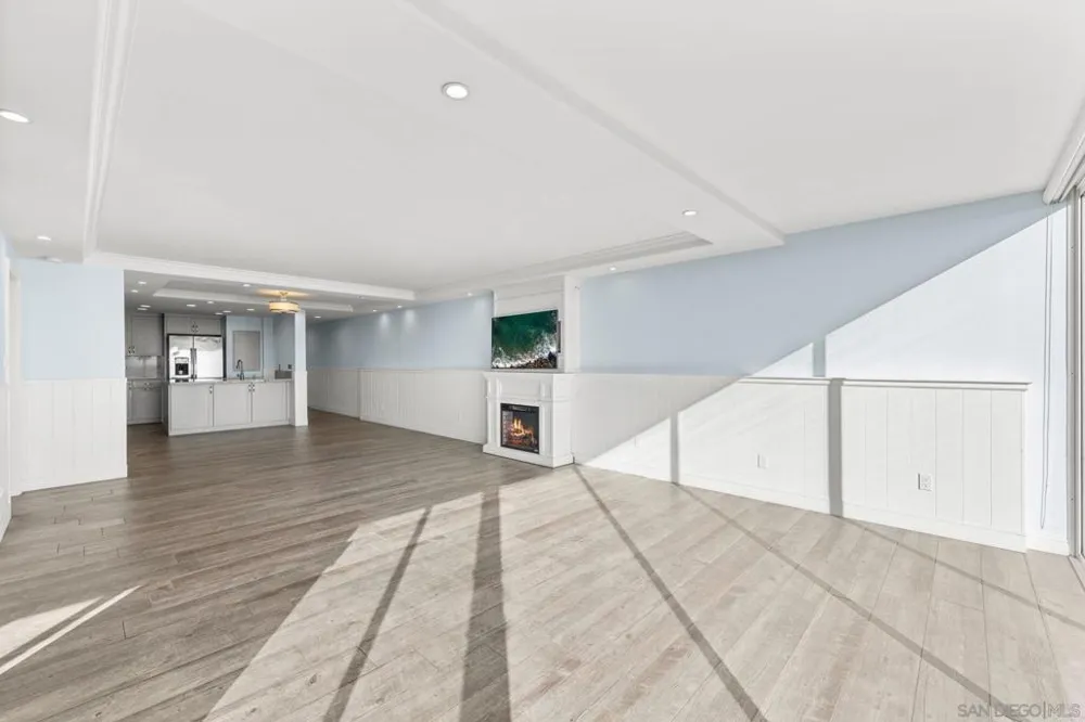 1200 Harbor Drive #3C Oceanside, CA 92054