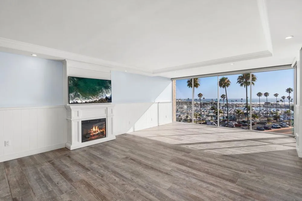 1200 Harbor Drive #3C Oceanside, CA 92054