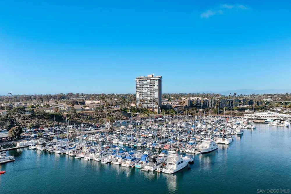 1200 Harbor Drive #3C Oceanside, CA 92054