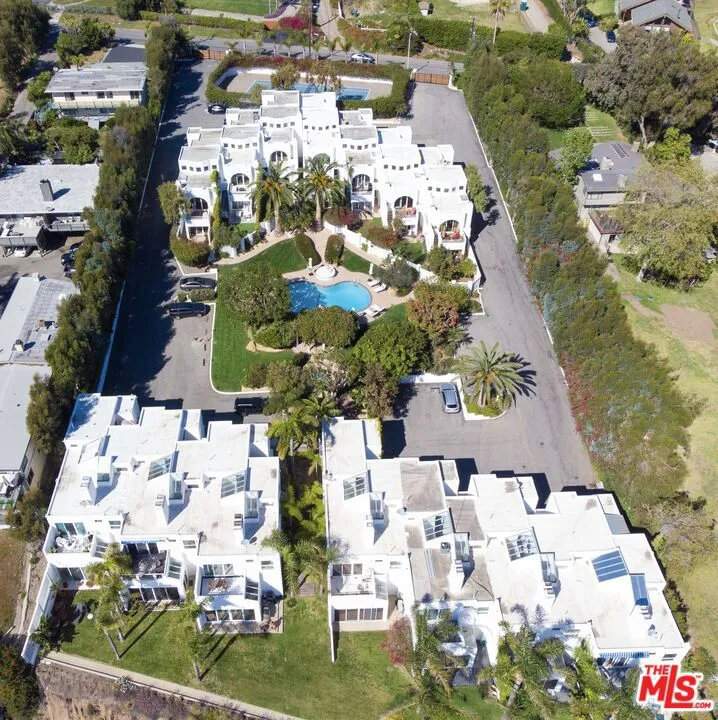 31240 Bailard Road Malibu, CA 90265