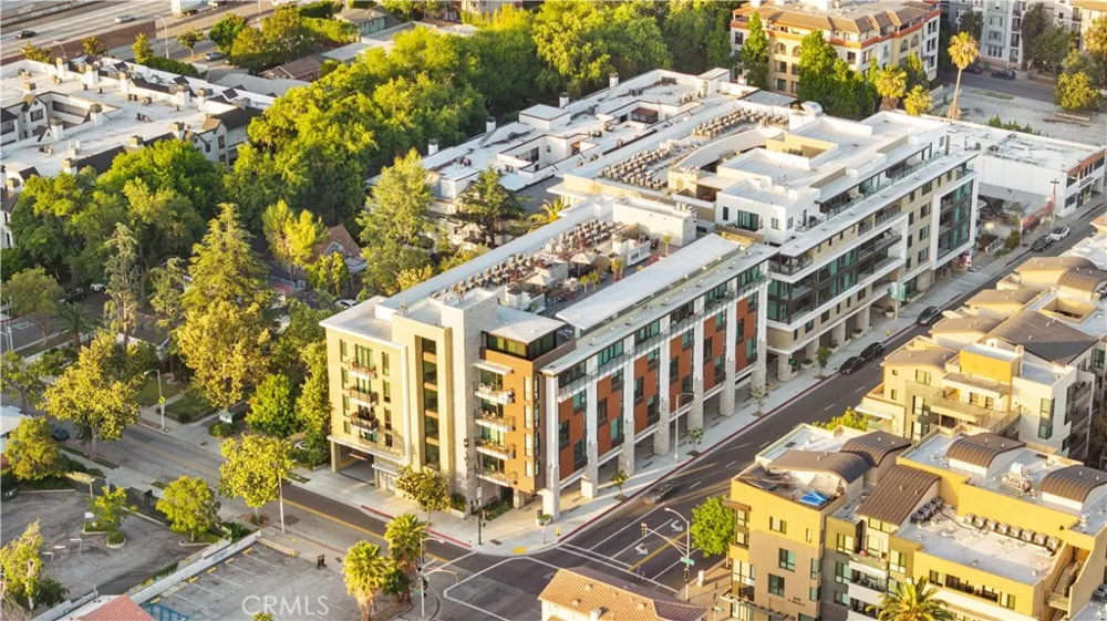 218 El Molino Avenue #303 Pasadena, CA 91101
