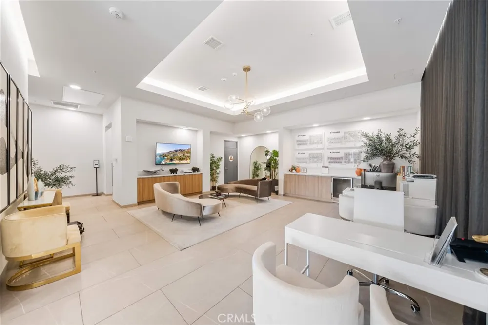 218 El Molino Avenue #303 Pasadena, CA 91101