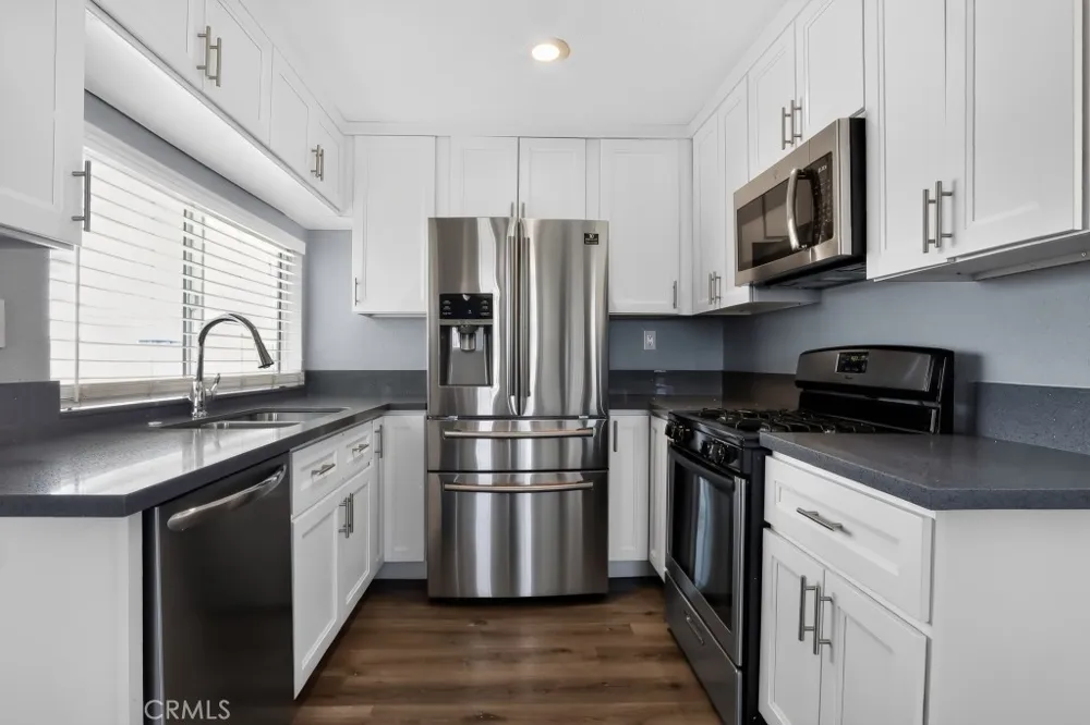 2869 Laurel Street Rosamond, CA 93560