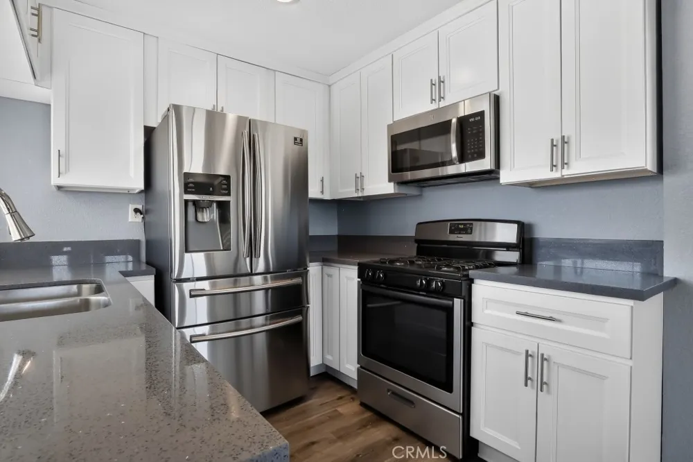 2869 Laurel Street Rosamond, CA 93560