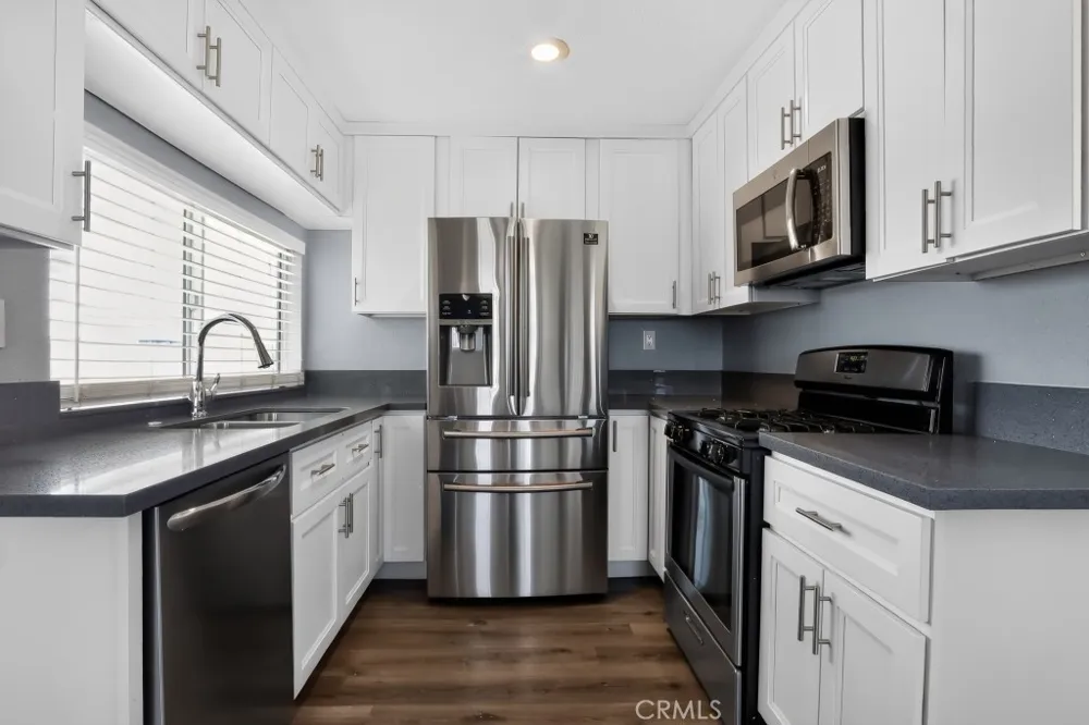 2869 Laurel Street Rosamond, CA 93560