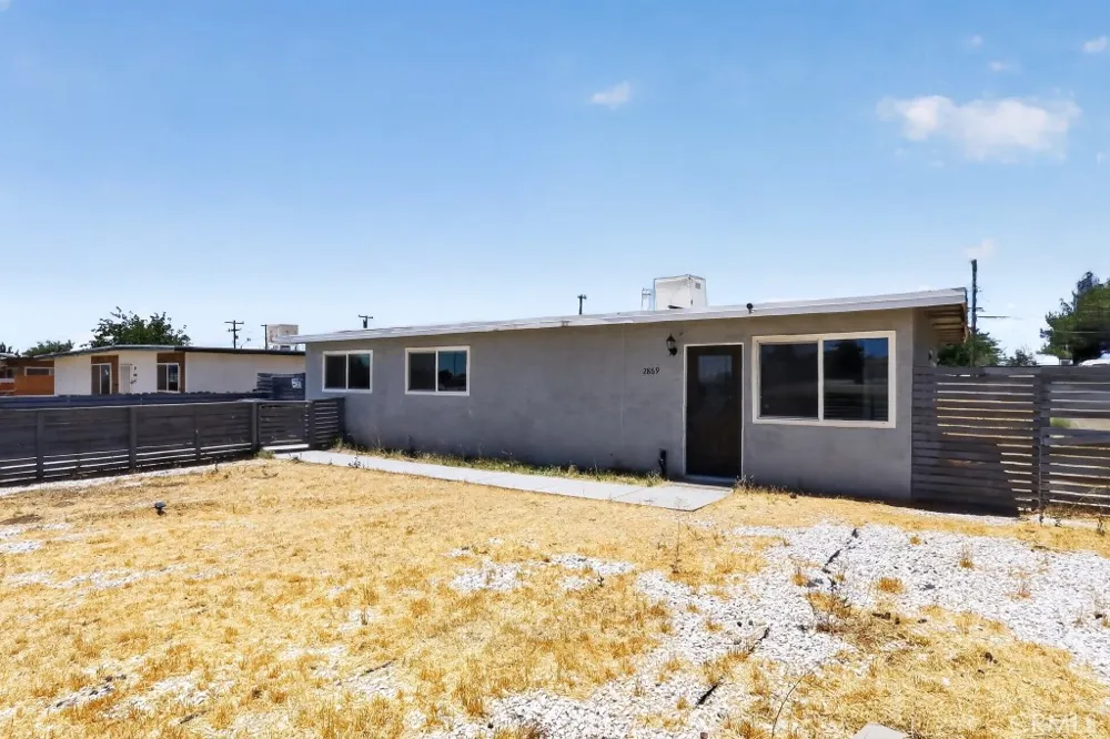 2869 Laurel Street Rosamond, CA 93560