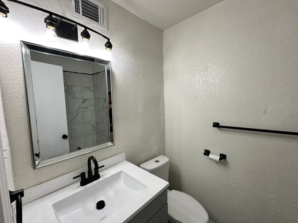 400 Bill Bradford #10 Sulphur Springs, TX 75482