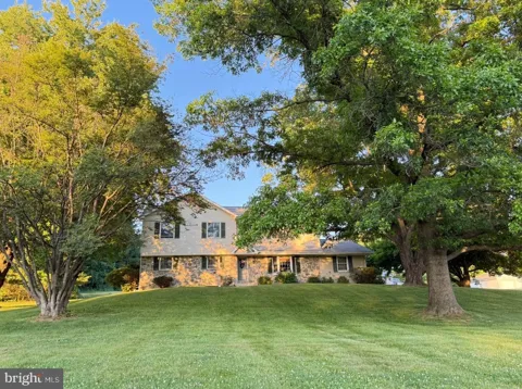 1170 MANOR ROAD