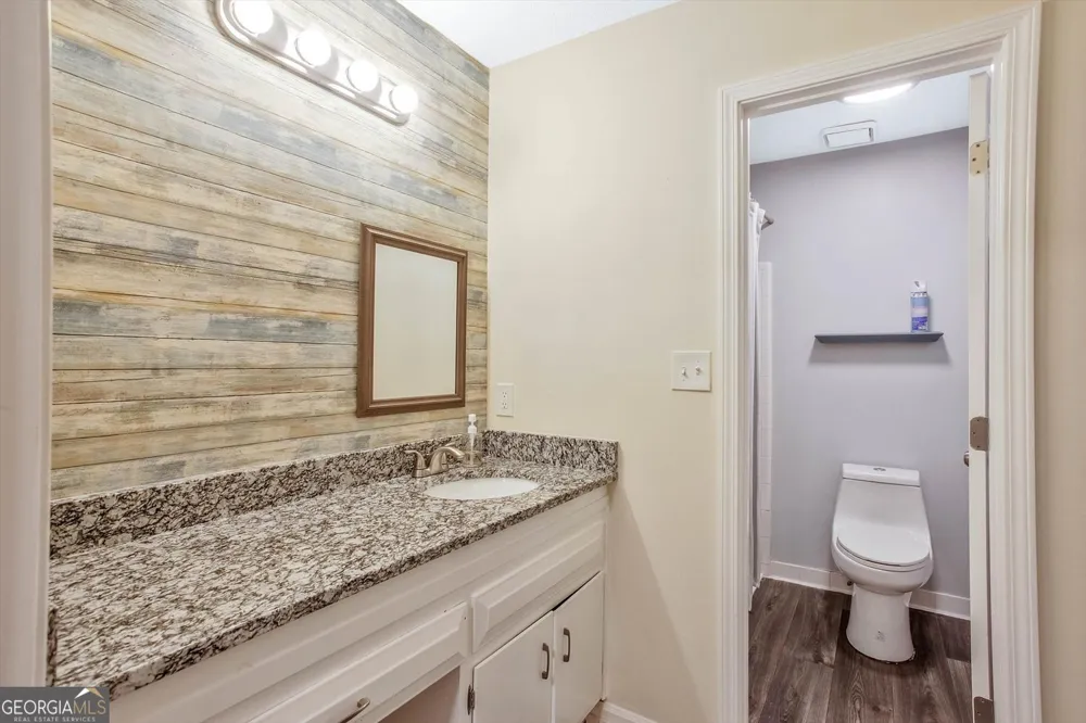 6420 Windsor Trace DR Peachtree Corners, GA 30092