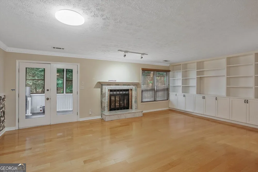 6420 Windsor Trace DR Peachtree Corners, GA 30092