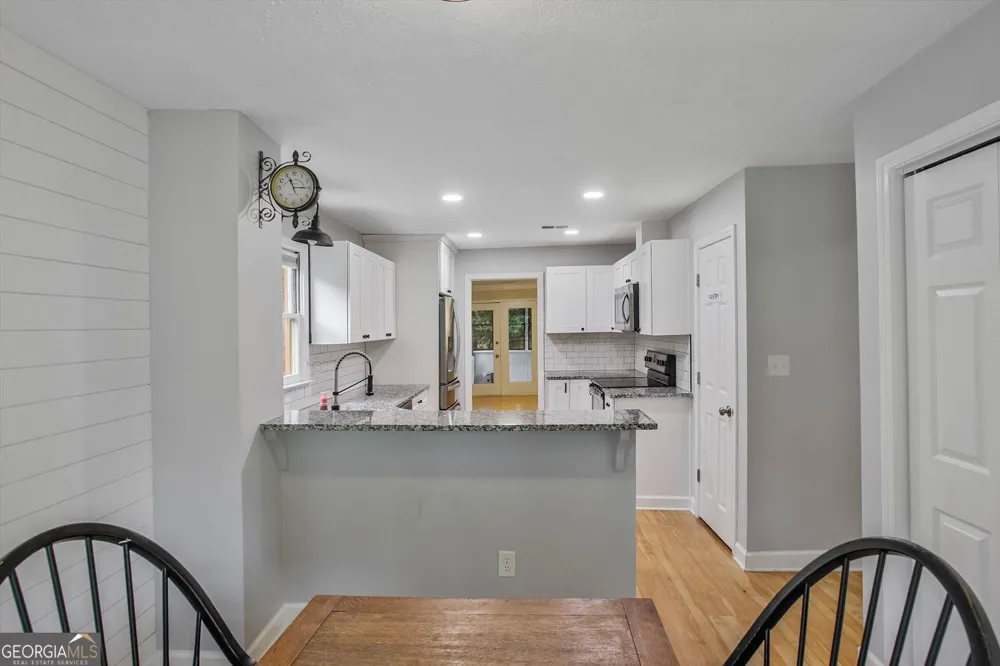 6420 Windsor Trace DR Peachtree Corners, GA 30092