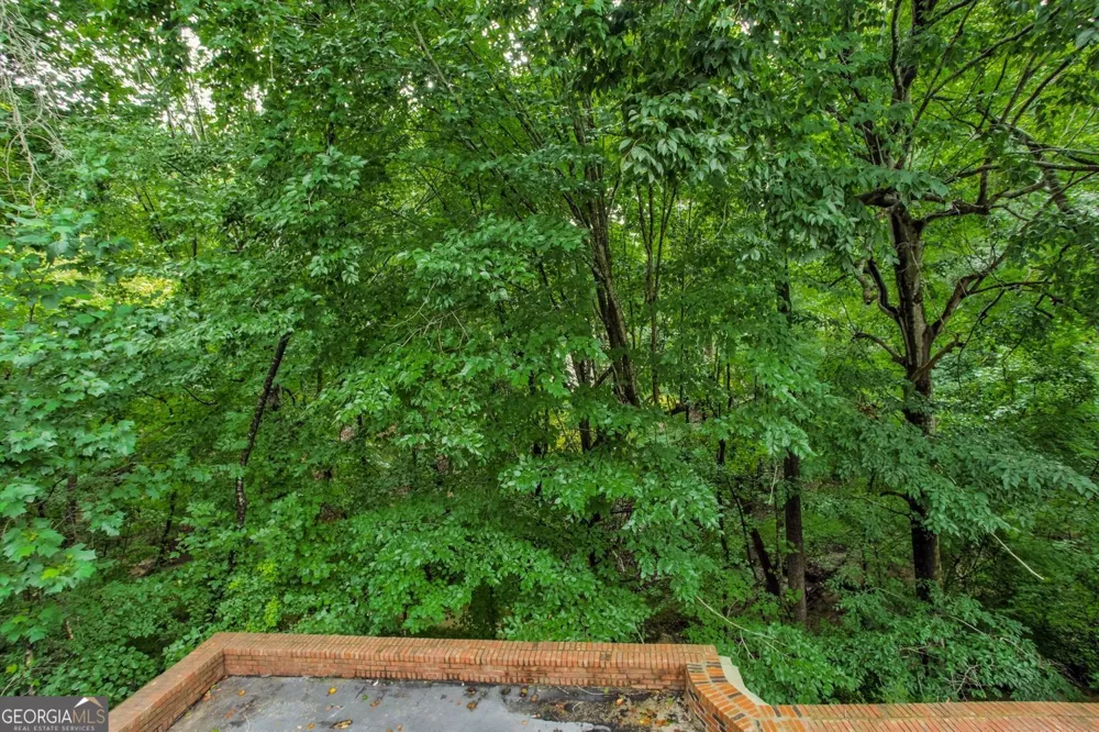 6420 Windsor Trace DR Peachtree Corners, GA 30092