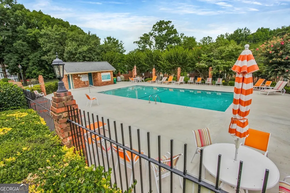 6420 Windsor Trace DR Peachtree Corners, GA 30092