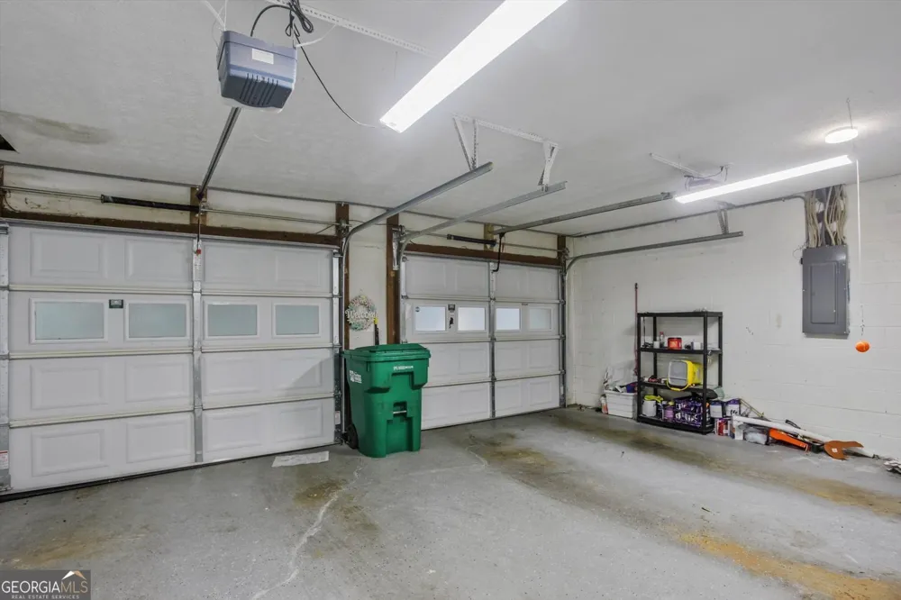 6420 Windsor Trace DR Peachtree Corners, GA 30092