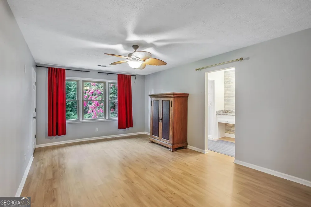 6420 Windsor Trace DR Peachtree Corners, GA 30092