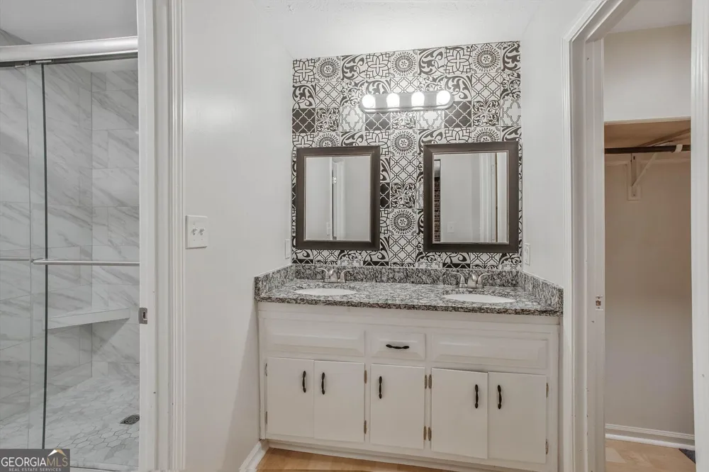 6420 Windsor Trace DR Peachtree Corners, GA 30092