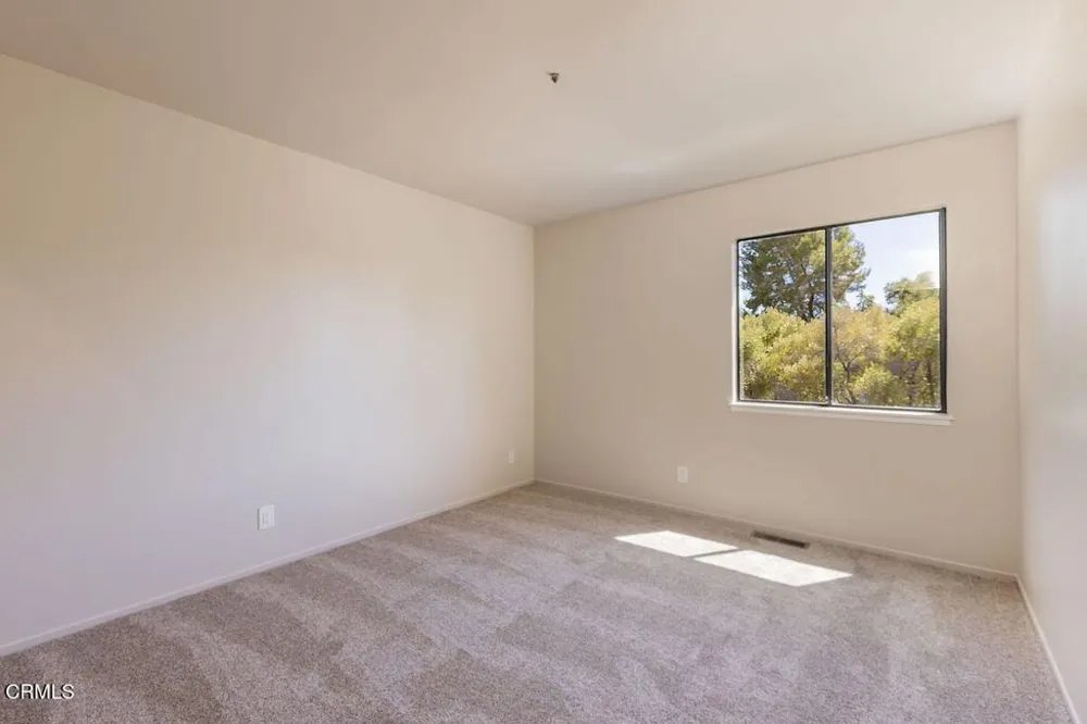 1008 Country Club Drive Ojai, CA 93023