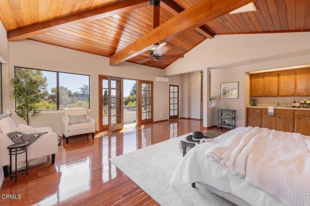 1008 Country Club Drive Ojai, CA 93023