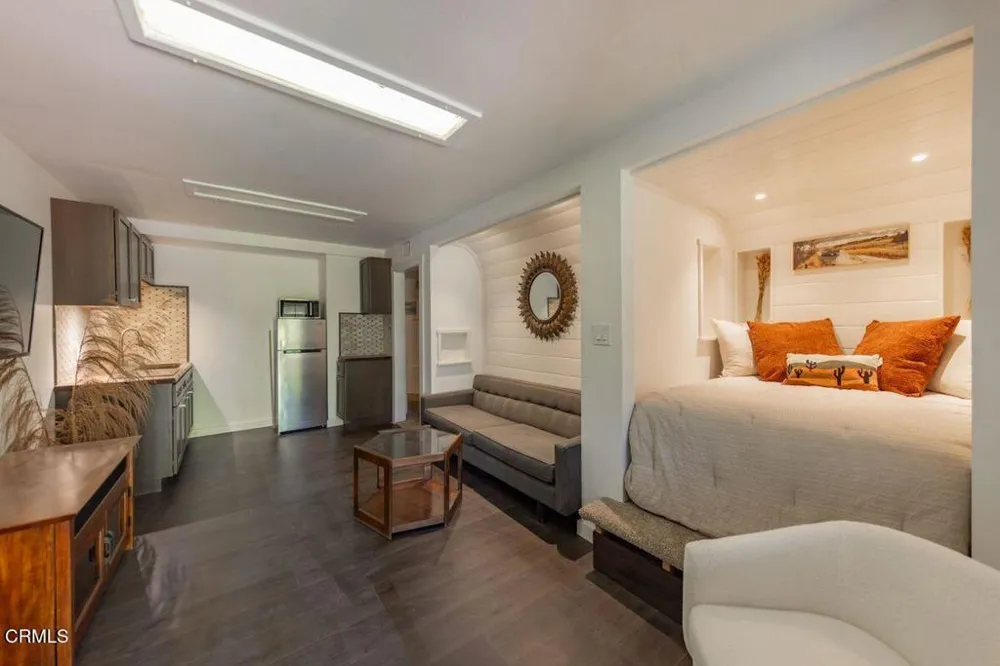 1008 Country Club Drive Ojai, CA 93023