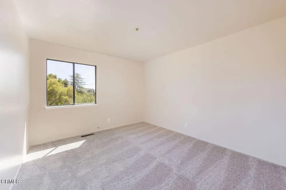 1008 Country Club Drive Ojai, CA 93023