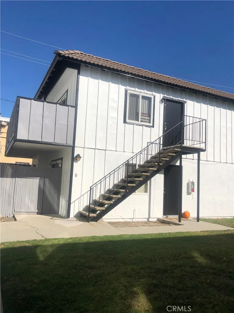 7871 Holt Drive #7 Huntington Beach, CA 92647
