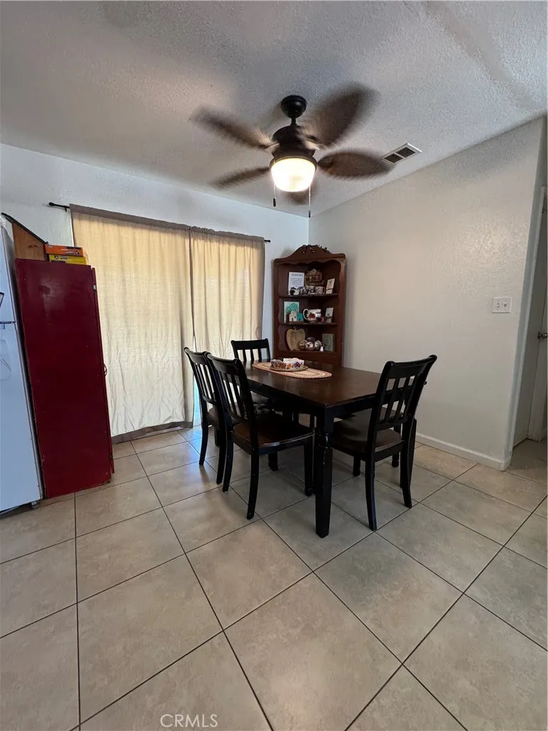 14530 Manzano Victorville, CA 92392